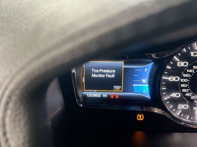 2015 Lincoln MKX Base