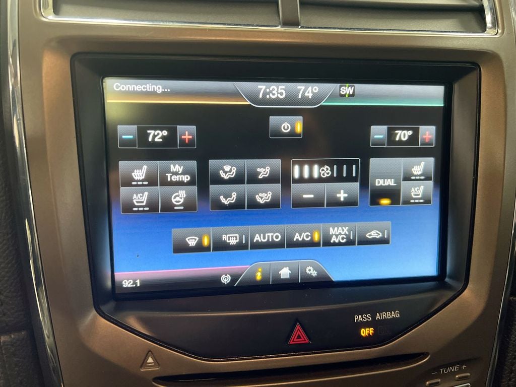 2015 Lincoln MKX Base