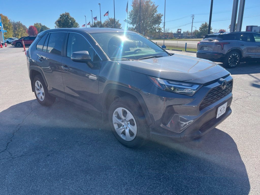 2024 Toyota RAV4 LE