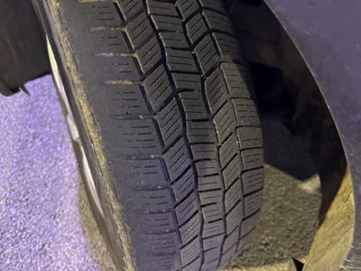 2011 Volkswagen Routan SE