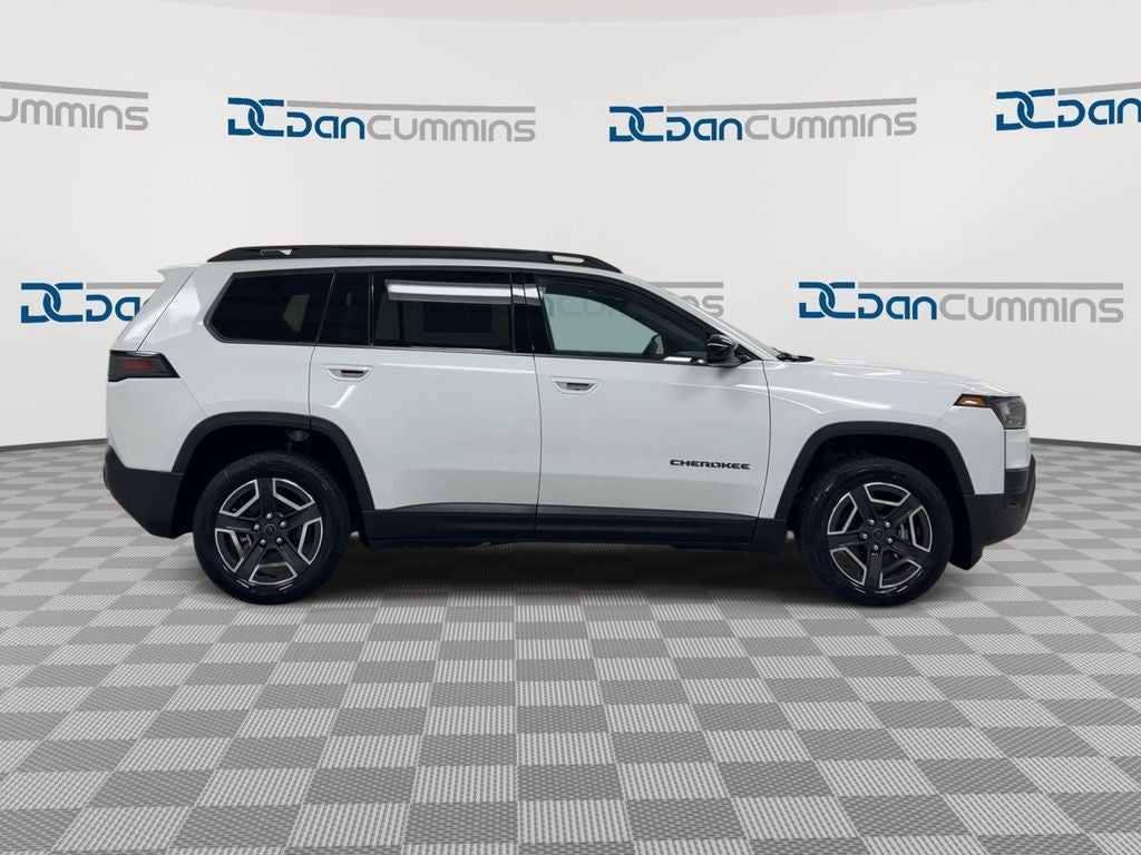 2026 Jeep Cherokee Laredo