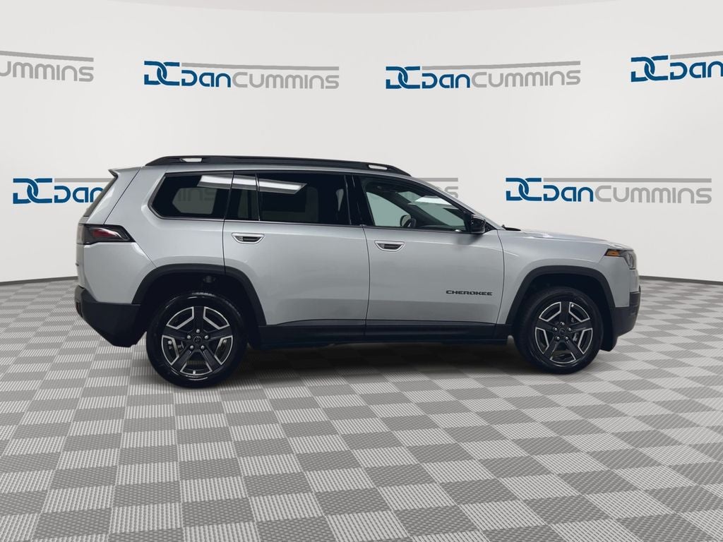 2026 Jeep Cherokee Laredo