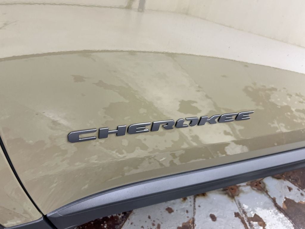 2026 Jeep Cherokee Laredo