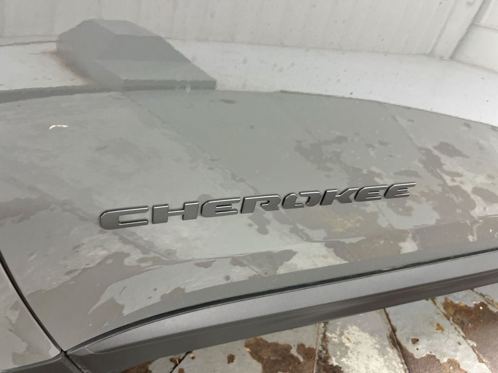 2026 Jeep Cherokee Laredo