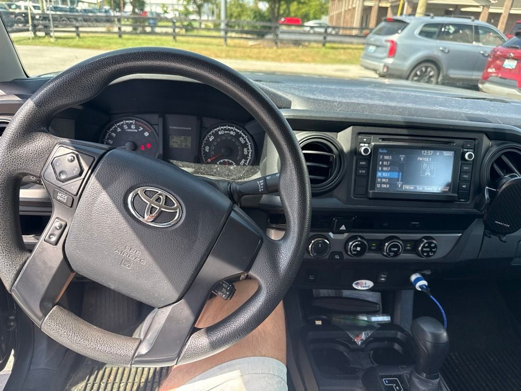 2017 Toyota Tacoma SR