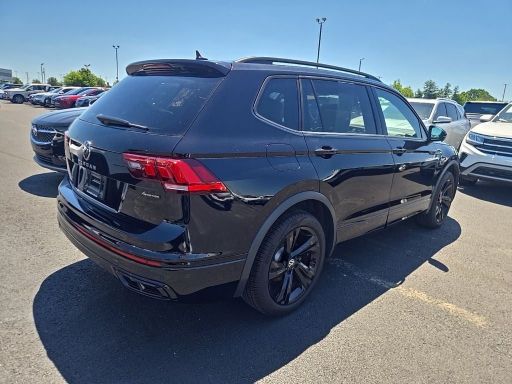 2023 Volkswagen Tiguan 2.0T SE R-Line Black
