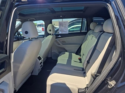 2023 Volkswagen Tiguan 2.0T SE R-Line Black