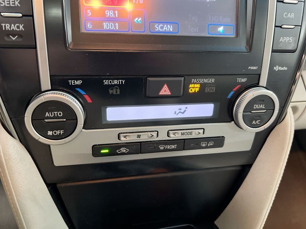 2012 Toyota Camry Hybrid XLE