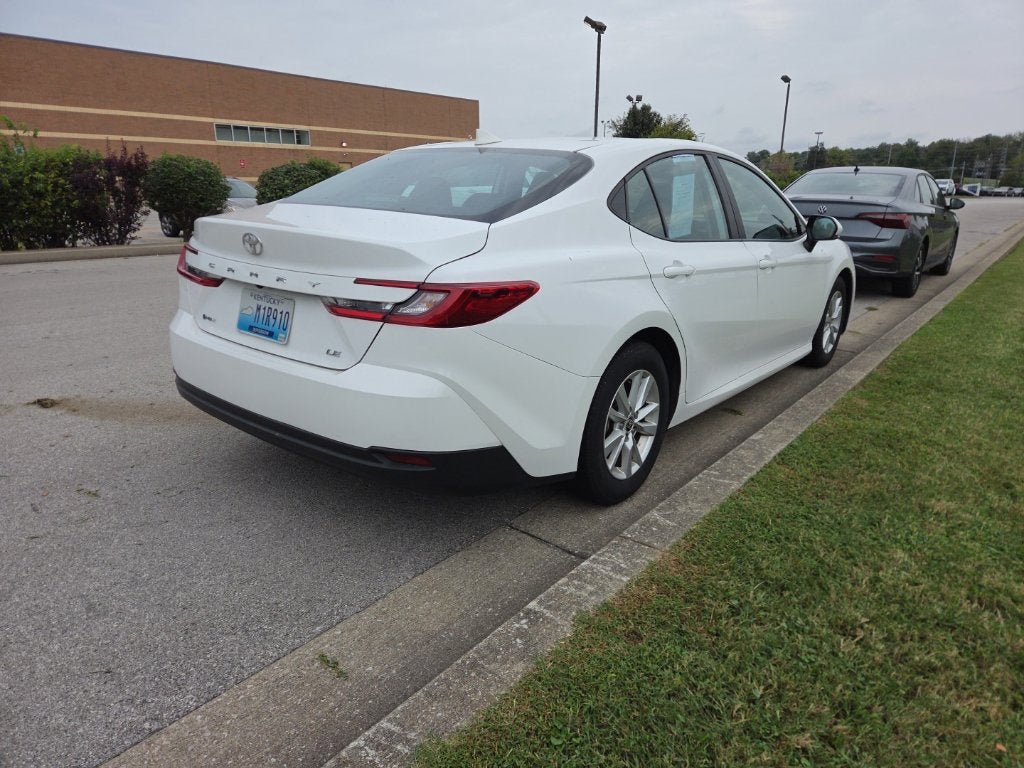 2025 Toyota Camry LE
