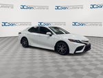 2022 Toyota Camry Hybrid SE