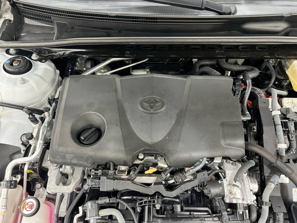 2022 Toyota Camry Hybrid SE