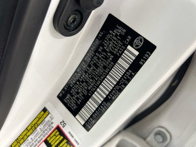 2022 Toyota Camry Hybrid SE