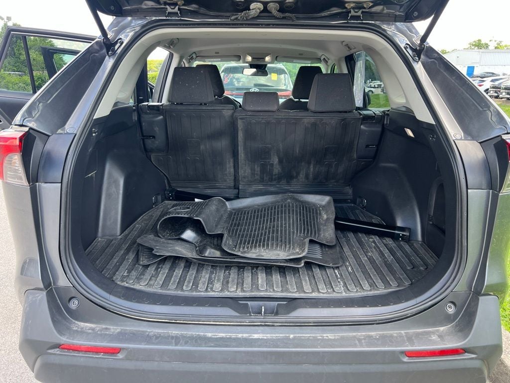 2023 Toyota RAV4 Hybrid LE