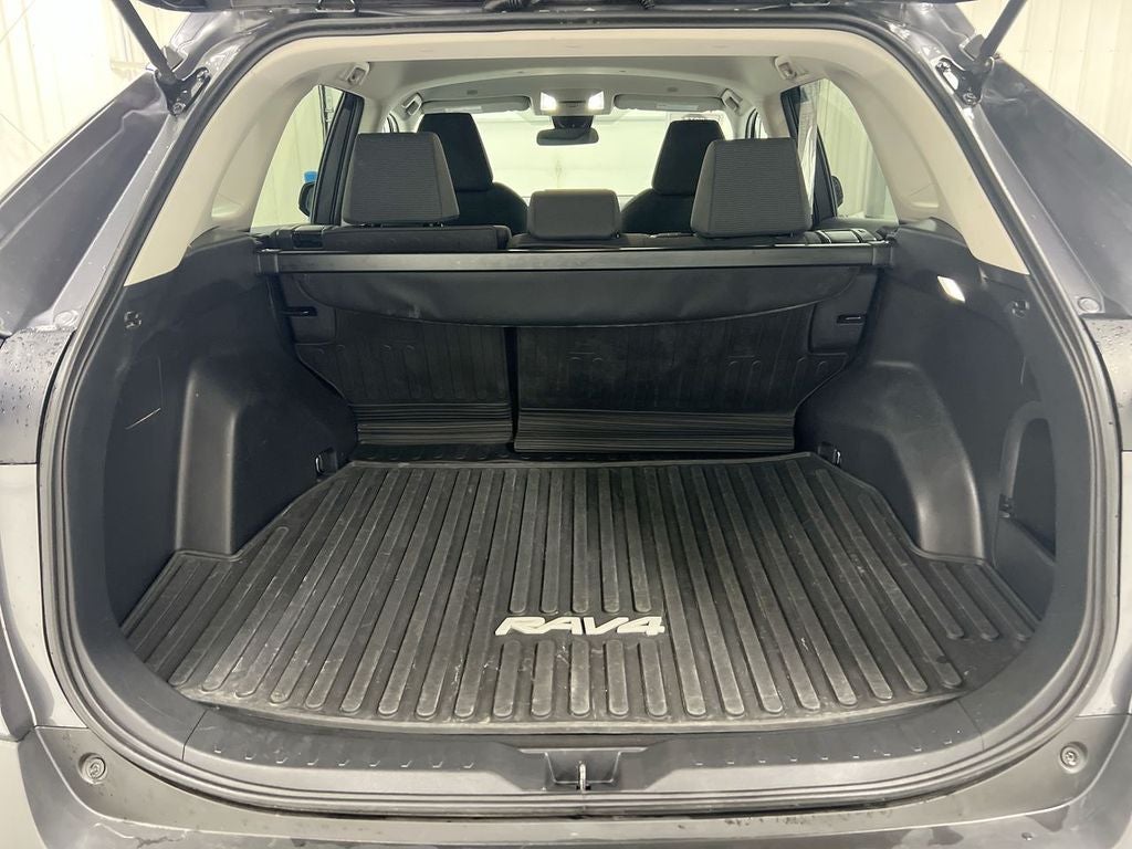 2023 Toyota RAV4 Hybrid LE