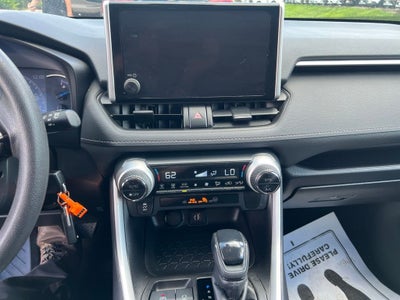 2023 Toyota RAV4 Hybrid LE