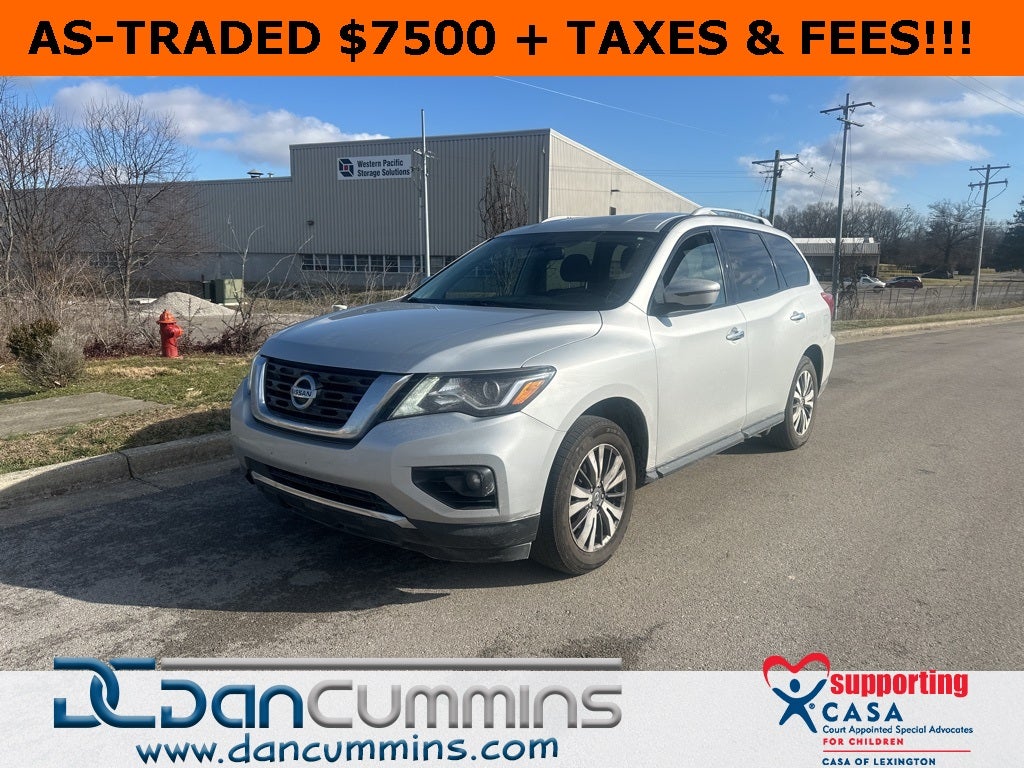 2020 Nissan Pathfinder SV