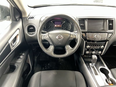 2020 Nissan Pathfinder SV