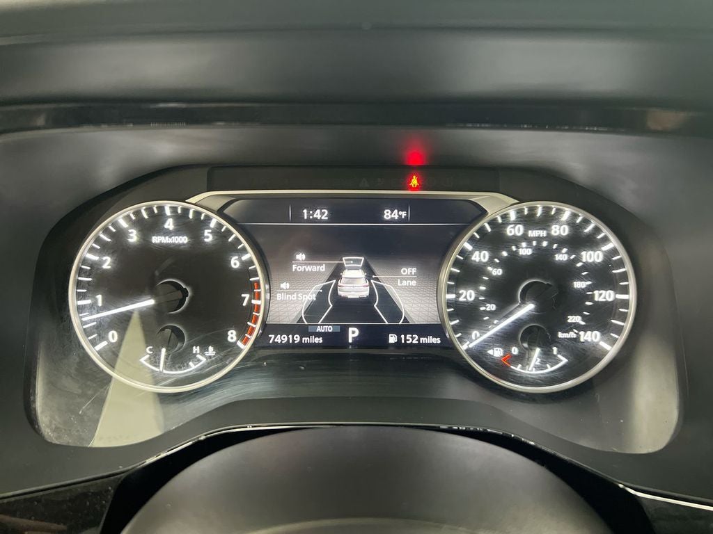 2024 Nissan Pathfinder SL