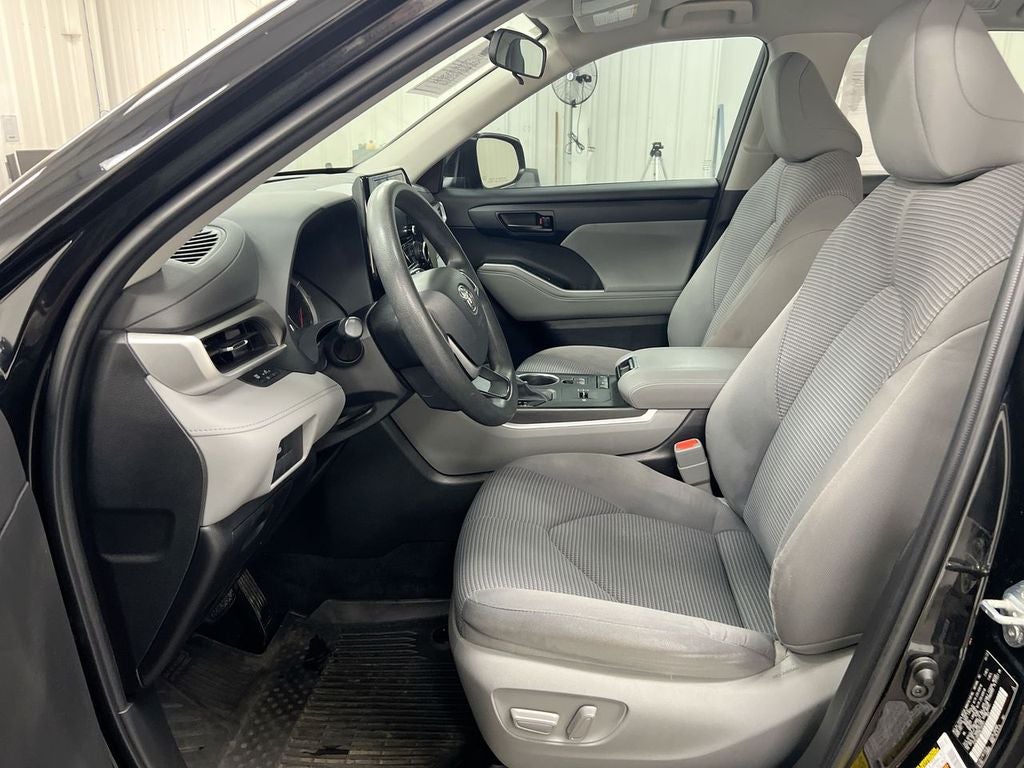 2022 Toyota Highlander L