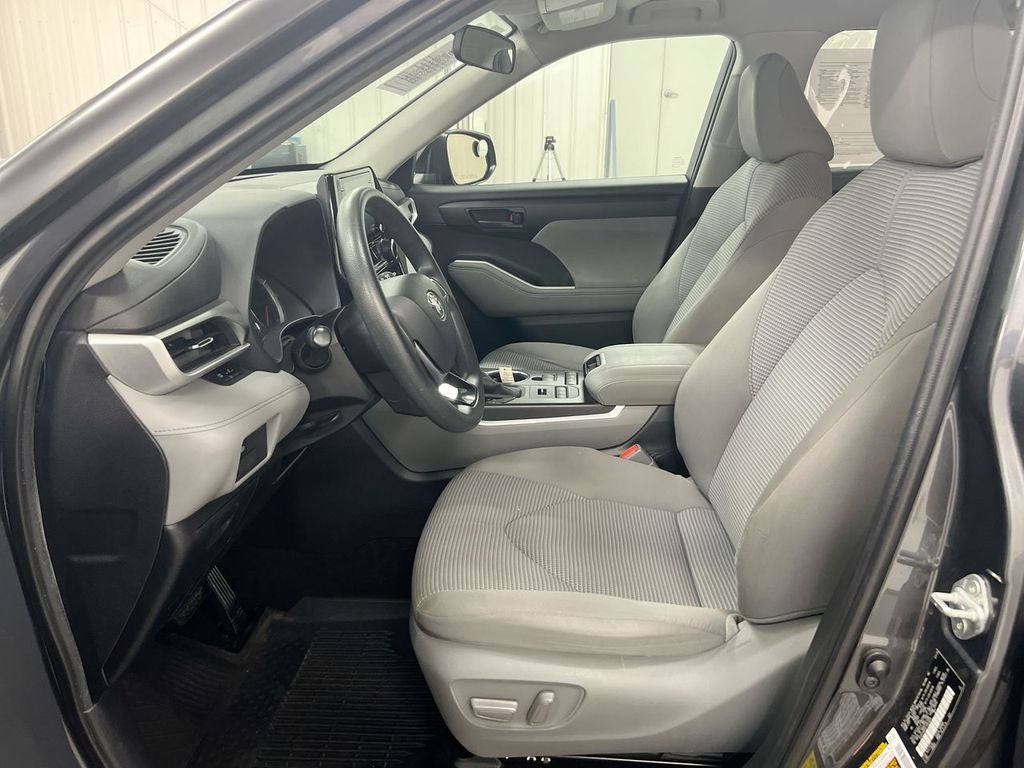 2020 Toyota Highlander L