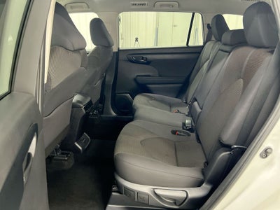 2025 Toyota Highlander LE