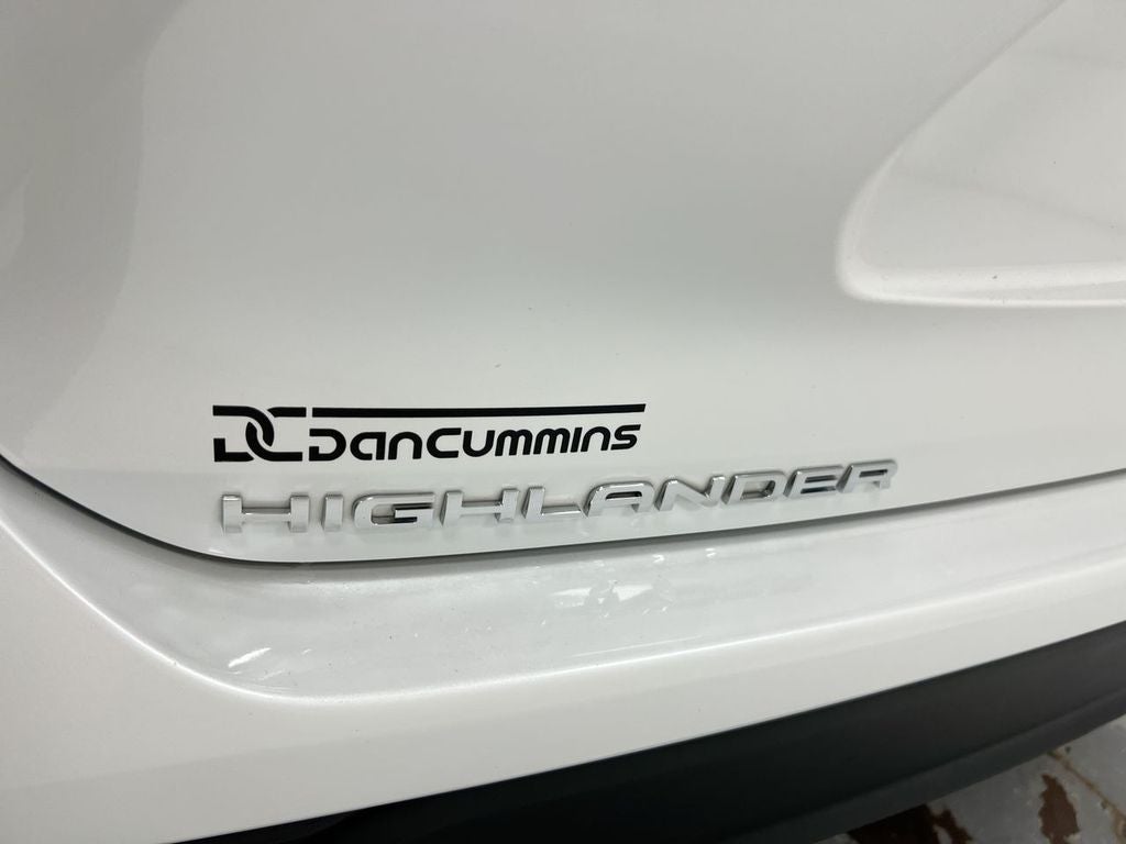 2025 Toyota Highlander LE