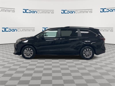 2024 Toyota Sienna XLE
