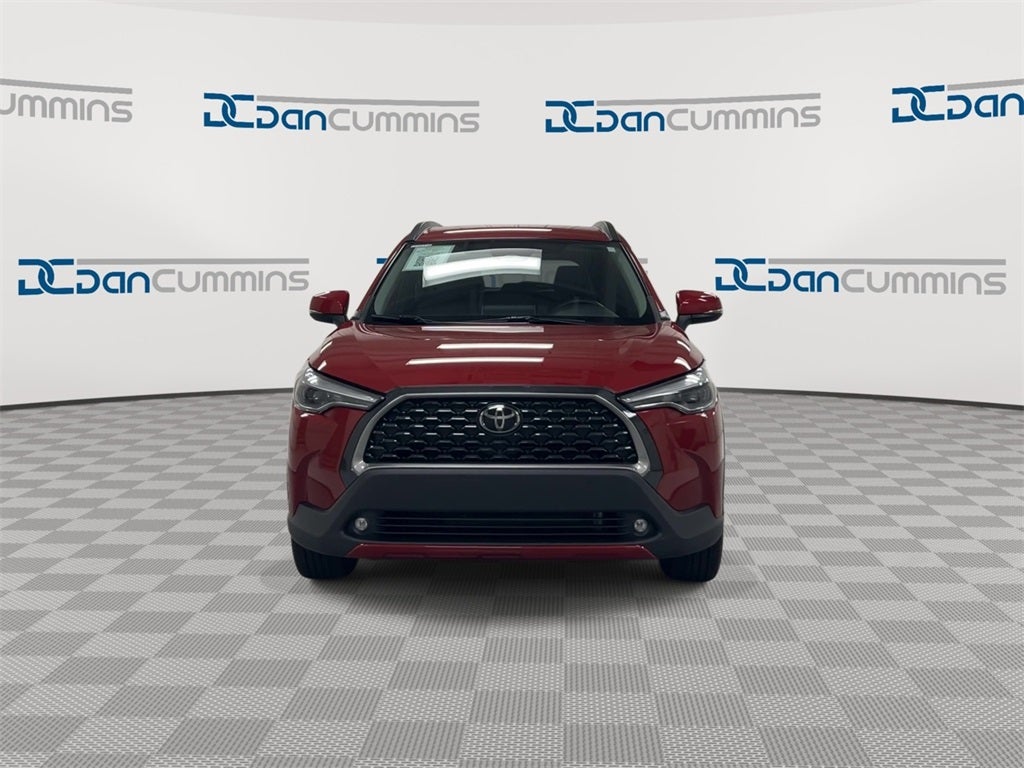 2023 Toyota Corolla Cross XLE