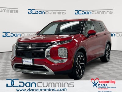 2023 Mitsubishi Outlander SE