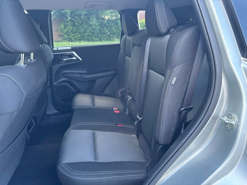 2024 Mitsubishi Outlander ES