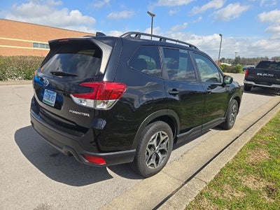 2022 Subaru Forester Premium