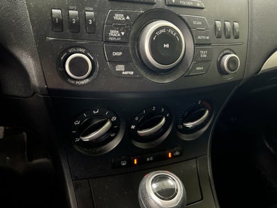 2013 Mazda Mazda3 i Sport