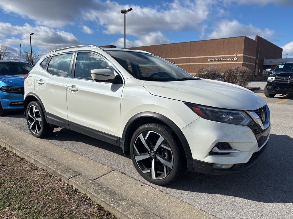 2022 Nissan Rogue Sport SL