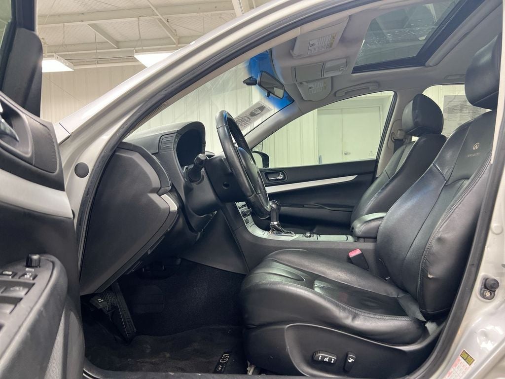2009 INFINITI G37 X