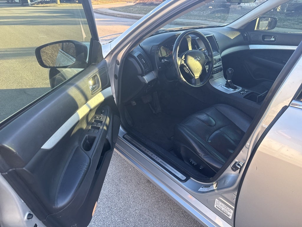 2009 INFINITI G37 X