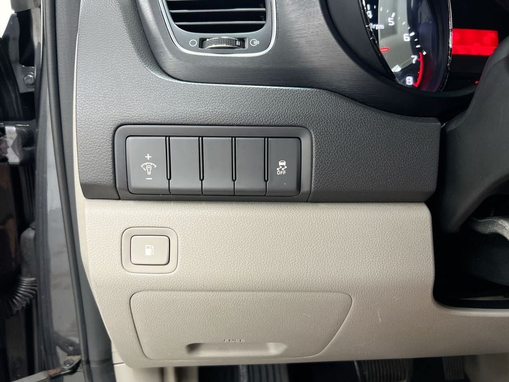 2016 Kia Sedona LX
