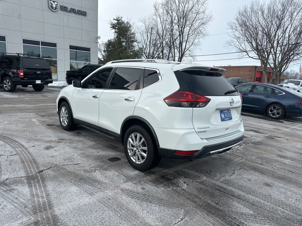 2018 Nissan Rogue SV
