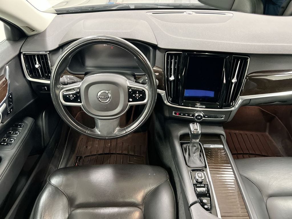 2018 Volvo S90 T5 Momentum