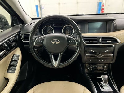 2017 INFINITI QX30 Premium