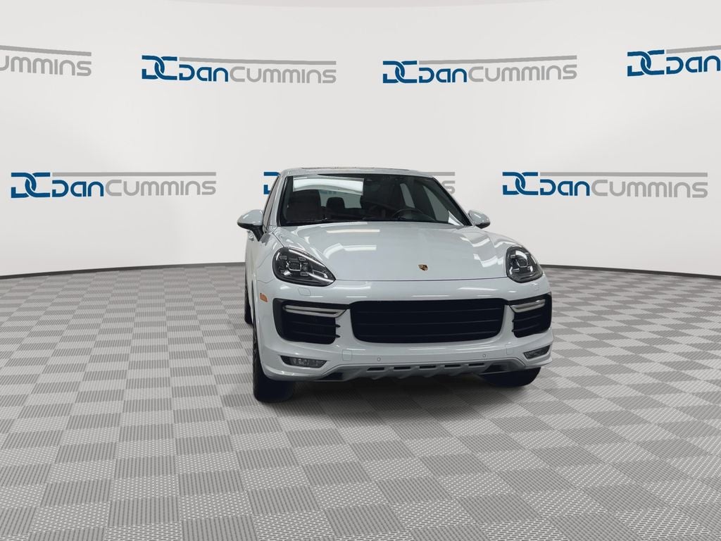 2016 Porsche Cayenne GTS