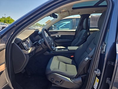 2025 Volvo XC90 B5 Core