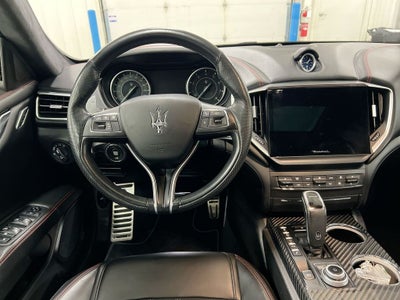 2022 Maserati Ghibli Modena Q4