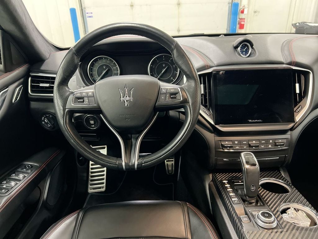 2022 Maserati Ghibli Modena Q4