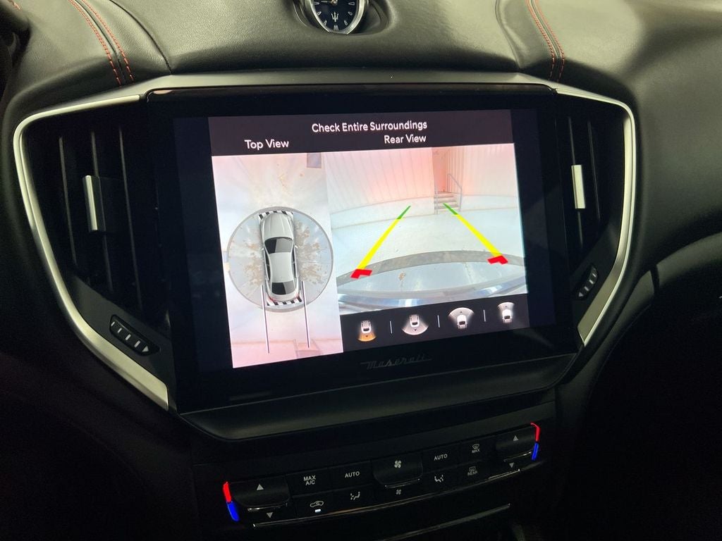 2022 Maserati Ghibli Modena Q4
