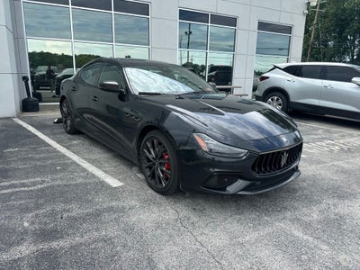 2022 Maserati Ghibli Modena Q4