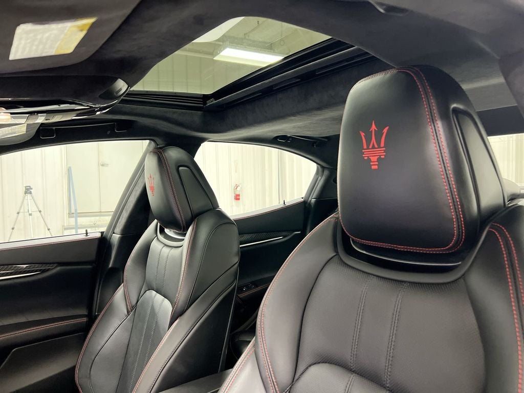 2022 Maserati Ghibli Modena Q4