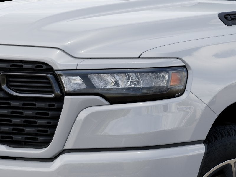 2026 RAM 1500 RAM 1500 EXPRESS QUAD CAB 4X4 6'4' BOX