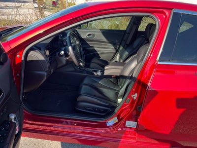 2019 Acura ILX w/Premium/A-Spec Pkg