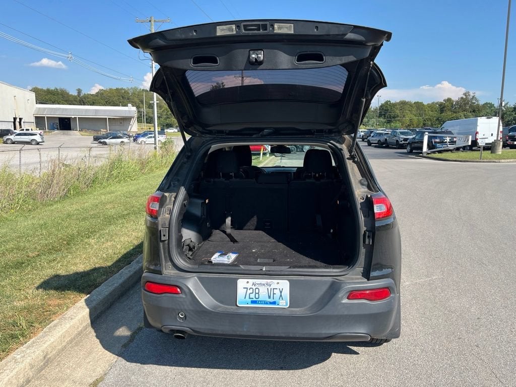 2015 Jeep Cherokee Sport