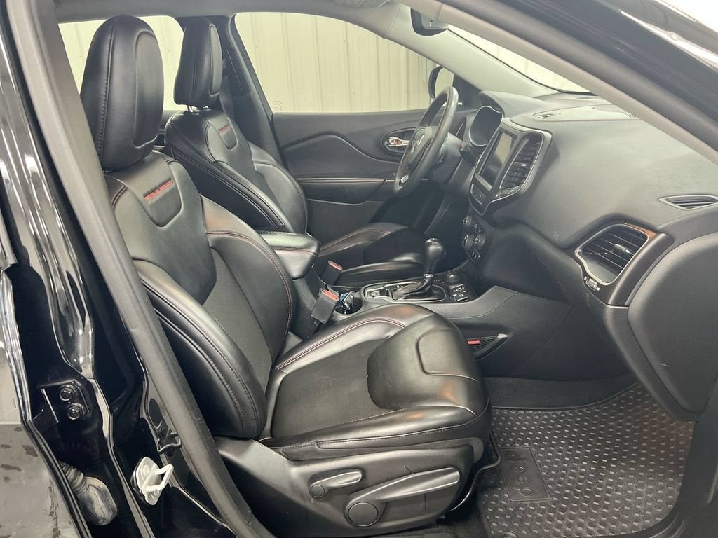 2022 Jeep Cherokee Trailhawk